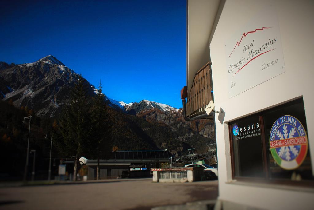 Olympic Mountains Hotel Cesana Torinese Buitenkant foto