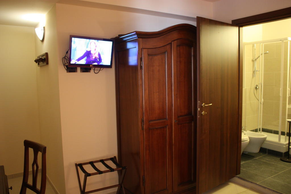 Olympic Mountains Hotel Cesana Torinese Kamer foto