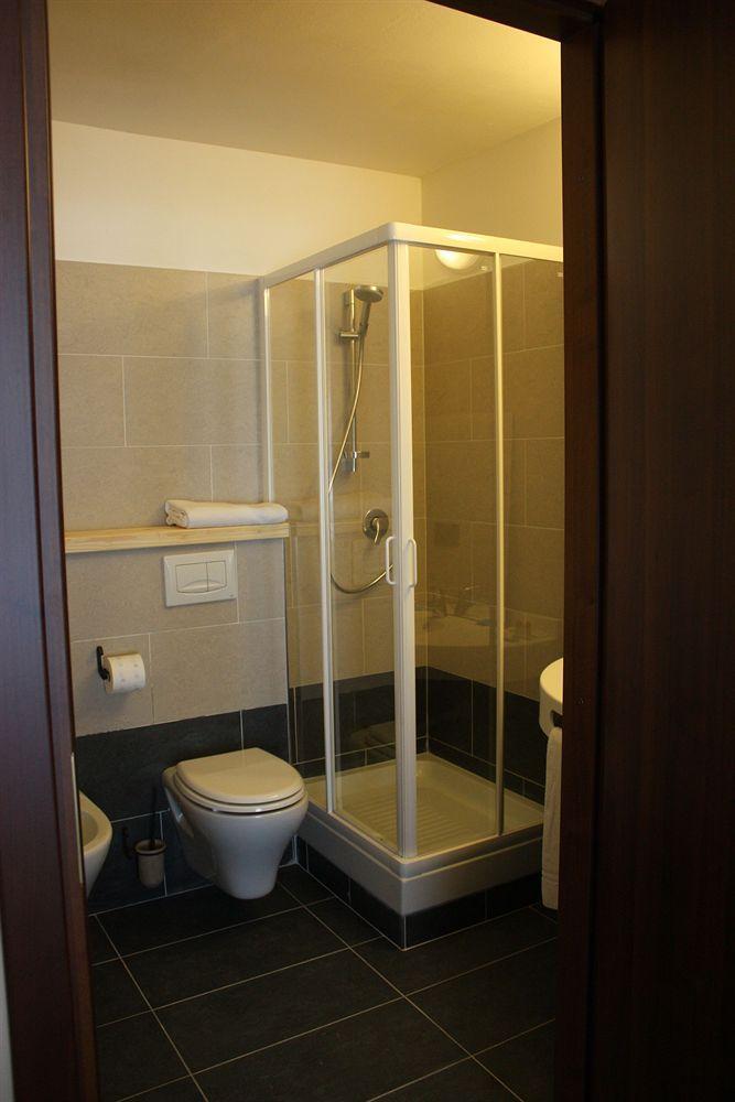 Olympic Mountains Hotel Cesana Torinese Buitenkant foto